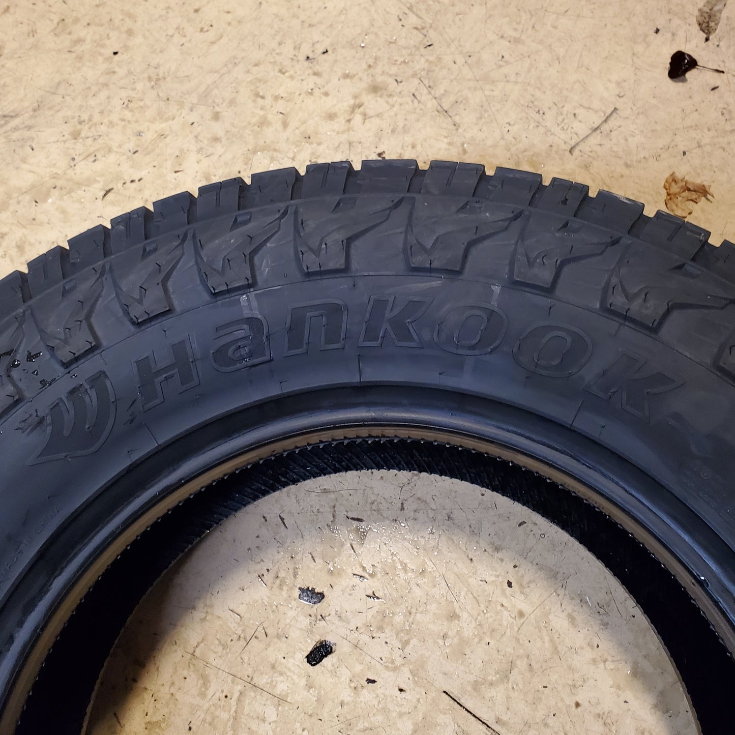 HANKOOK DYNAPRO AT2 XTREME BSW LT 275 70 18 125/122S 10PLY TIRE 2021641