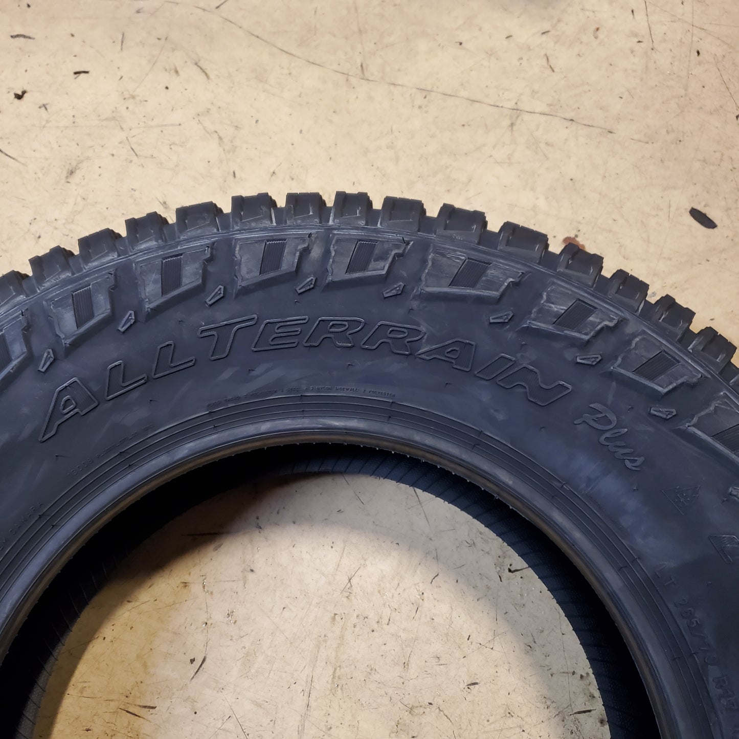 2 PIRELLI SCORPION ALL TERRAIN PLUS BSW LT 265 70 17 121S LRE 10PLY TIRE 2723500