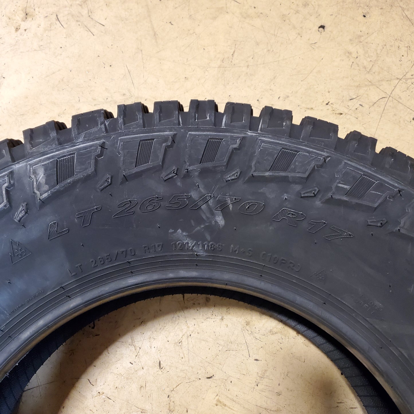 2 PIRELLI SCORPION ALL TERRAIN PLUS BSW LT 265 70 17 121S LRE 10PLY TIRE 2723500