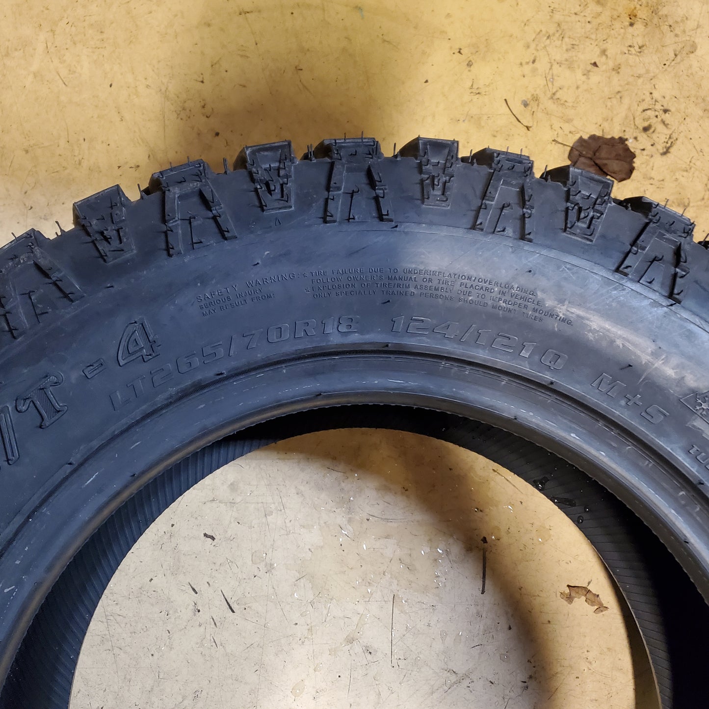 KANATI TRAIL HOG A/T 4 BSW LT 265 70 18 124/121Q 10 PLY TIRE LTH1826570E