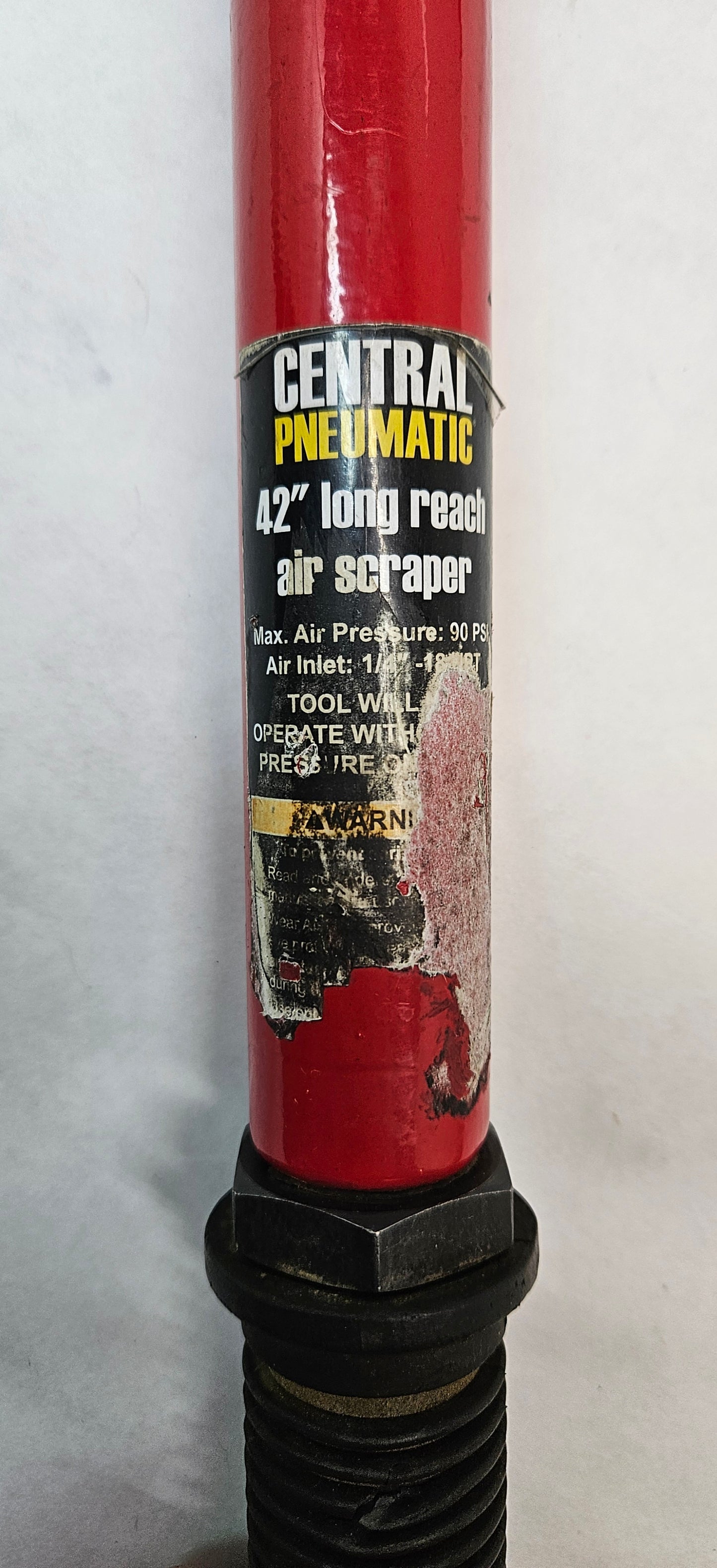 CENTRAL PNEUMATIC 42" LONG REACH AIR SCRAPER