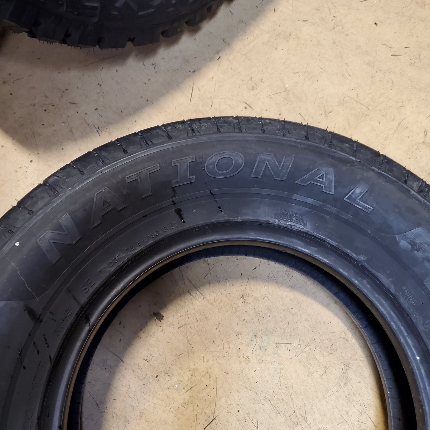 NATIONAL COMMANDO HTS BSW LT 235 80 17 120/117R 10PLY ALL SEASON NHT95