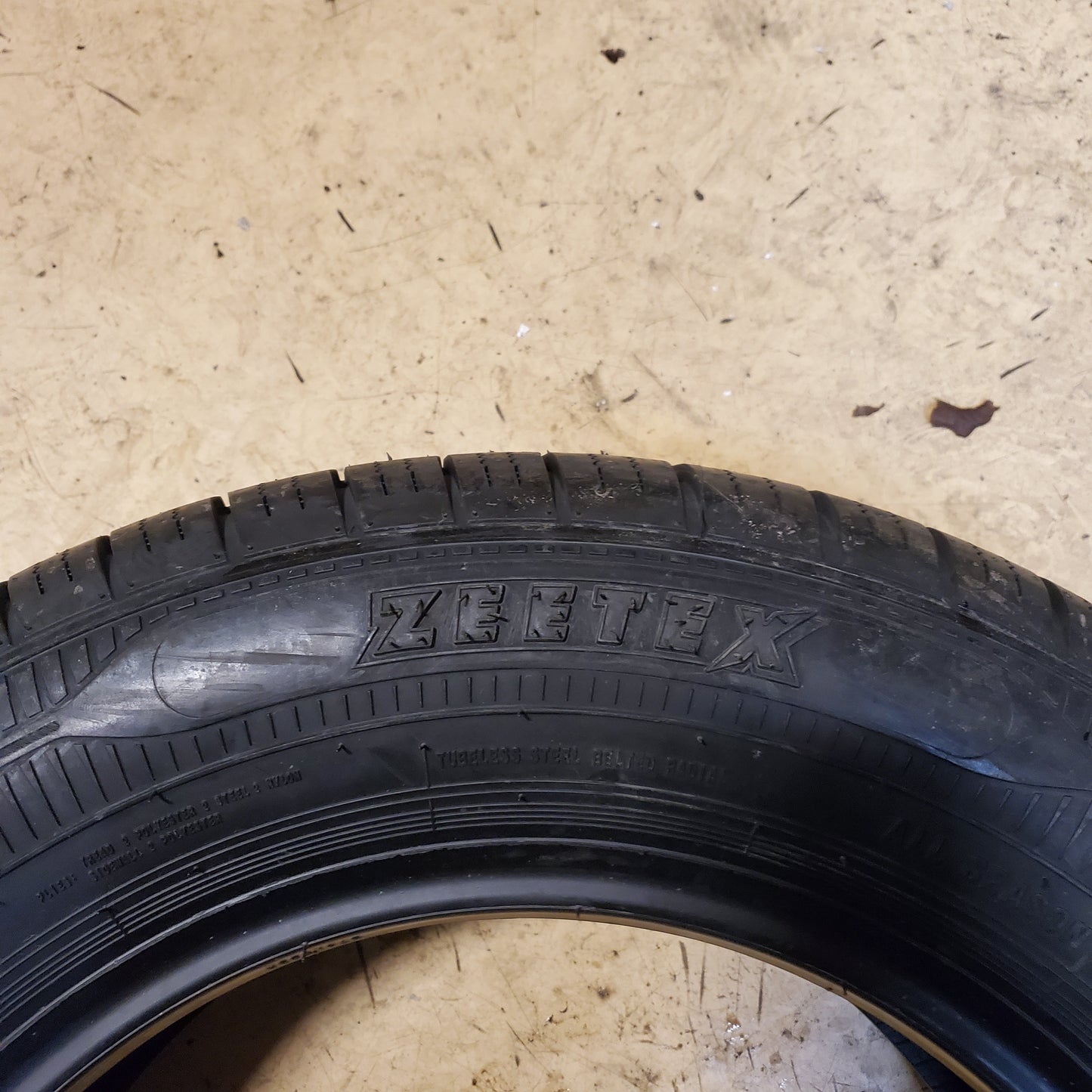 ZEETEX HT1000 BSW P 235 65 16 103H HIGHWAY TIRE 1200032196