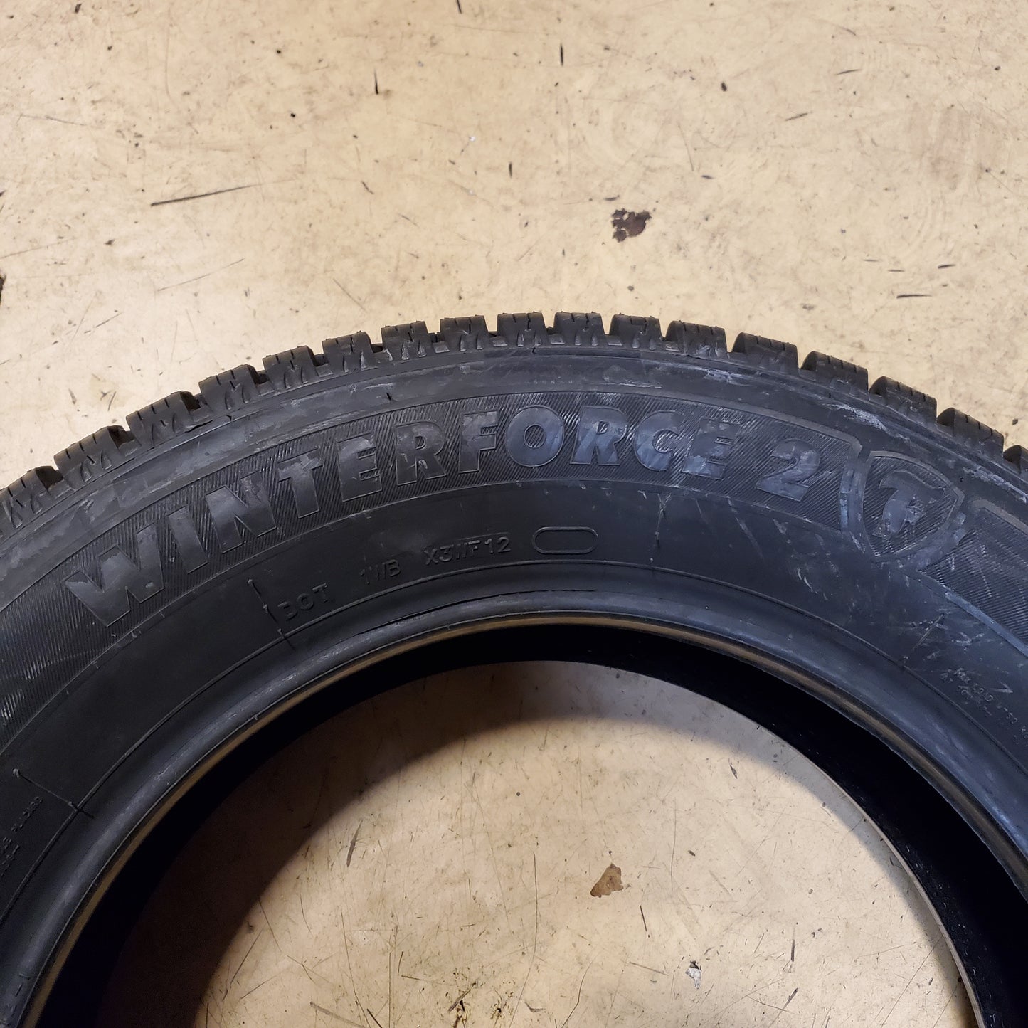 2 FIRESTONE WINTERFORCE 2 BSW P 225 60 16 98S WINTER TIRE 149184