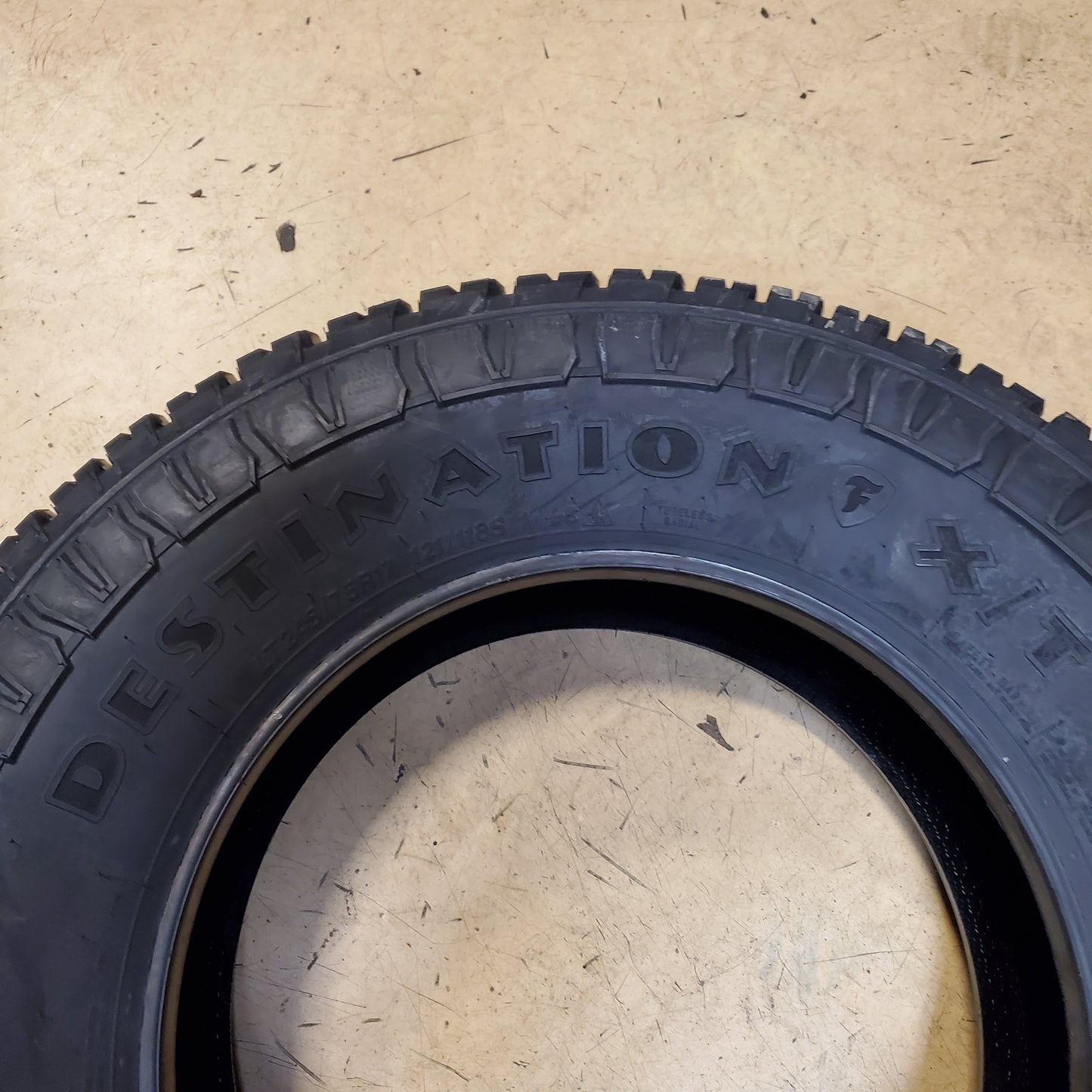 2 FIRESTONE DESTINATION X/T BSW LT 245 75 17 121/118S RUGGED TERRAIN TIRE 004375