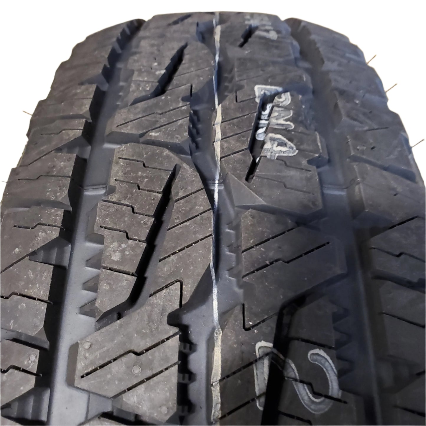 BRIDGESTONE DUELER A/T REVO 3 BSW P 255 70 18 112T ALL TERRAIN TIRE 000049