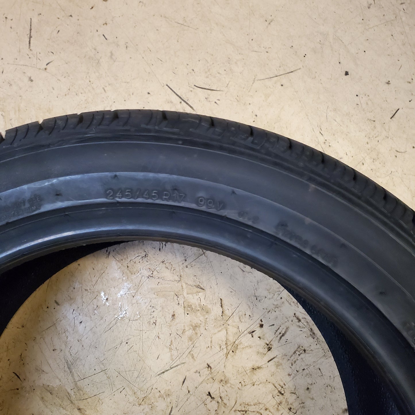 UNIROYAL TIGER PAW TOURING A/S BSW P 245 45 17 99V XL ALL SEASON TIRE 73090