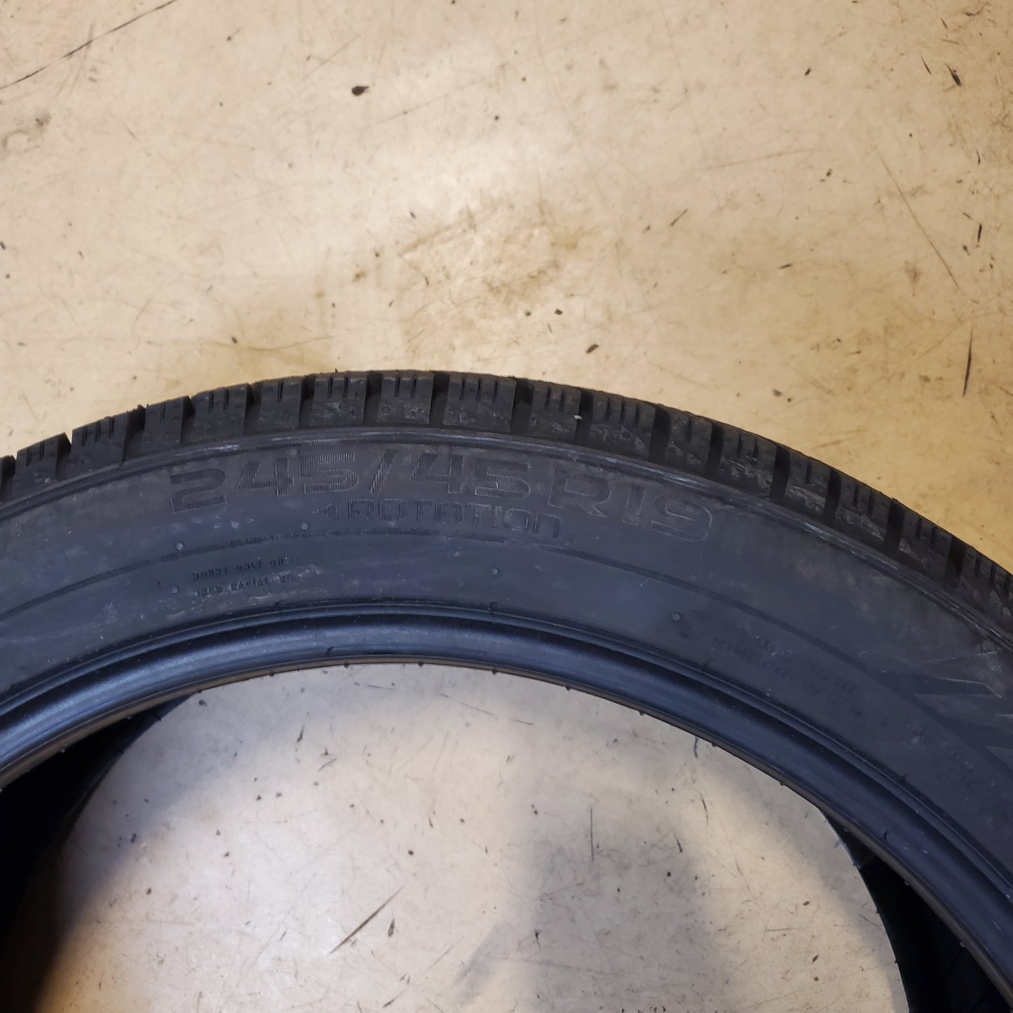 NOKIAN HAKKAPELIITTA R5 EV BSW P 245 45 19 102T XL WINTER EV TIRE TF00006