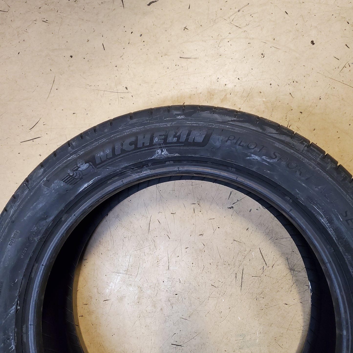 MICHELIN PILOT SPORT ALL SEASON 4 BSW P 225 55 19 103Y XL TIRE 01775