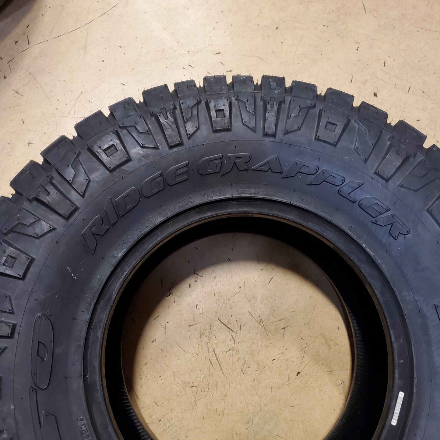 NITTO RIDGE GRAPPLER BSW LT 295 75 16 128/125Q 10 PLY ALL TERRAIN TIRE 217950