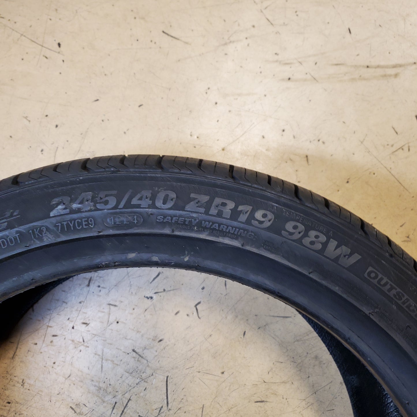KUMHO ECSTA PA51 BSW P 245 40 19 98W XL ALL SEASON TIRE 2248063