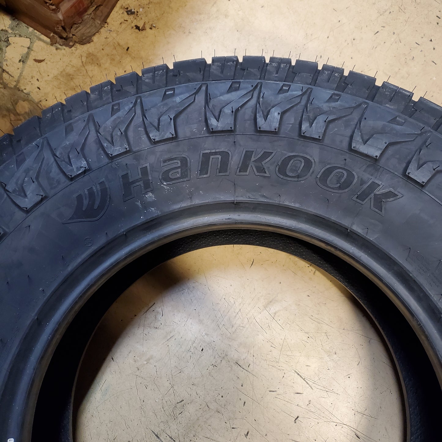 HANKOOK DYNAPRO AT2 XTREME LT 295 70 18 129/126S 10 PLY ALL TERRAIN TIRE 2021709