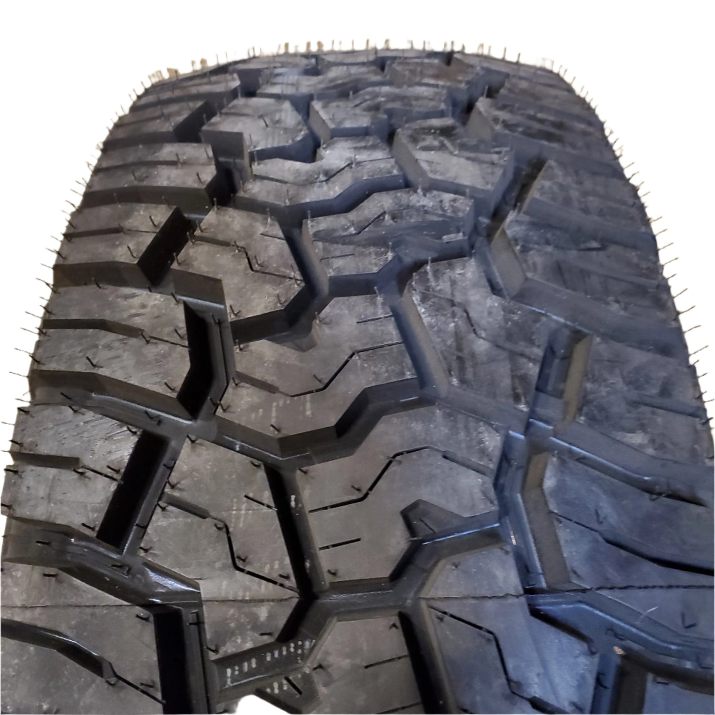 YOKOHAMA GEOLANDAR X-AT LT 285 70 17 121/118Q 10 PLY ALL TERRAIN TIRE 110116007
