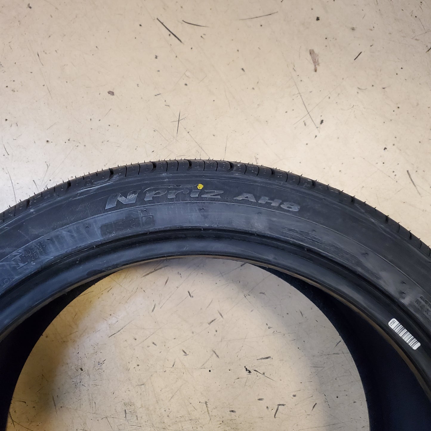 NEXEN NPRIZ AH8 BSW P 245 40 18 93V ALL SEASON TIRE 14714NXK