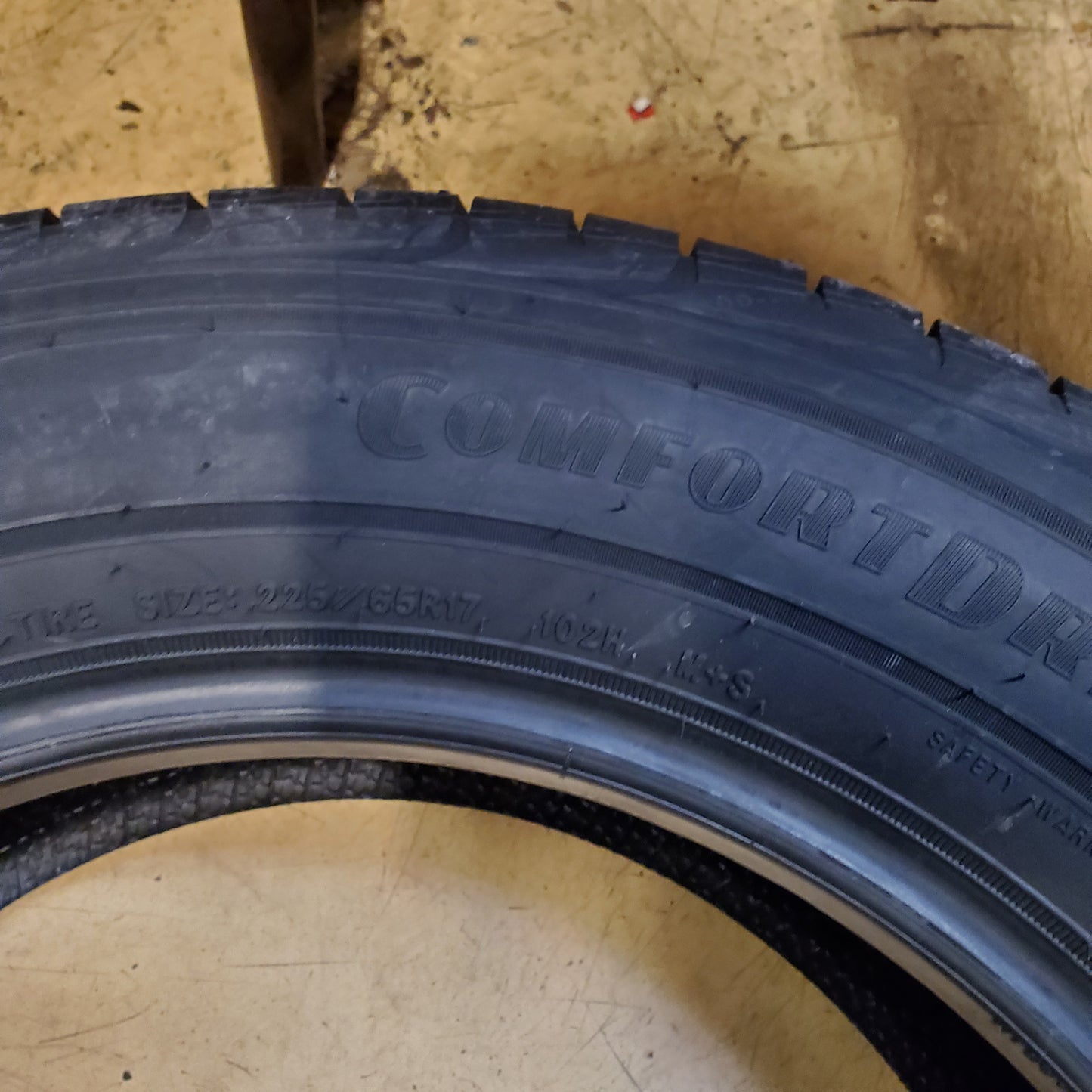GOODYEAR ASSURANCE COMFORTDRIVE BSW P 225 65 17 102H ALL SEASON 413517582