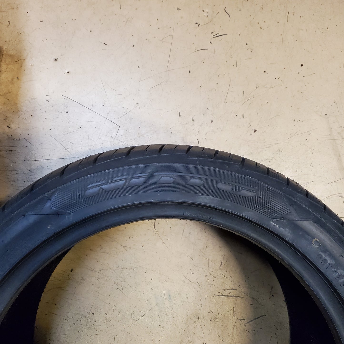 NITTO MOTIVO BSW P 255 40 18 99W XL ALL SEASON TIRE 210220