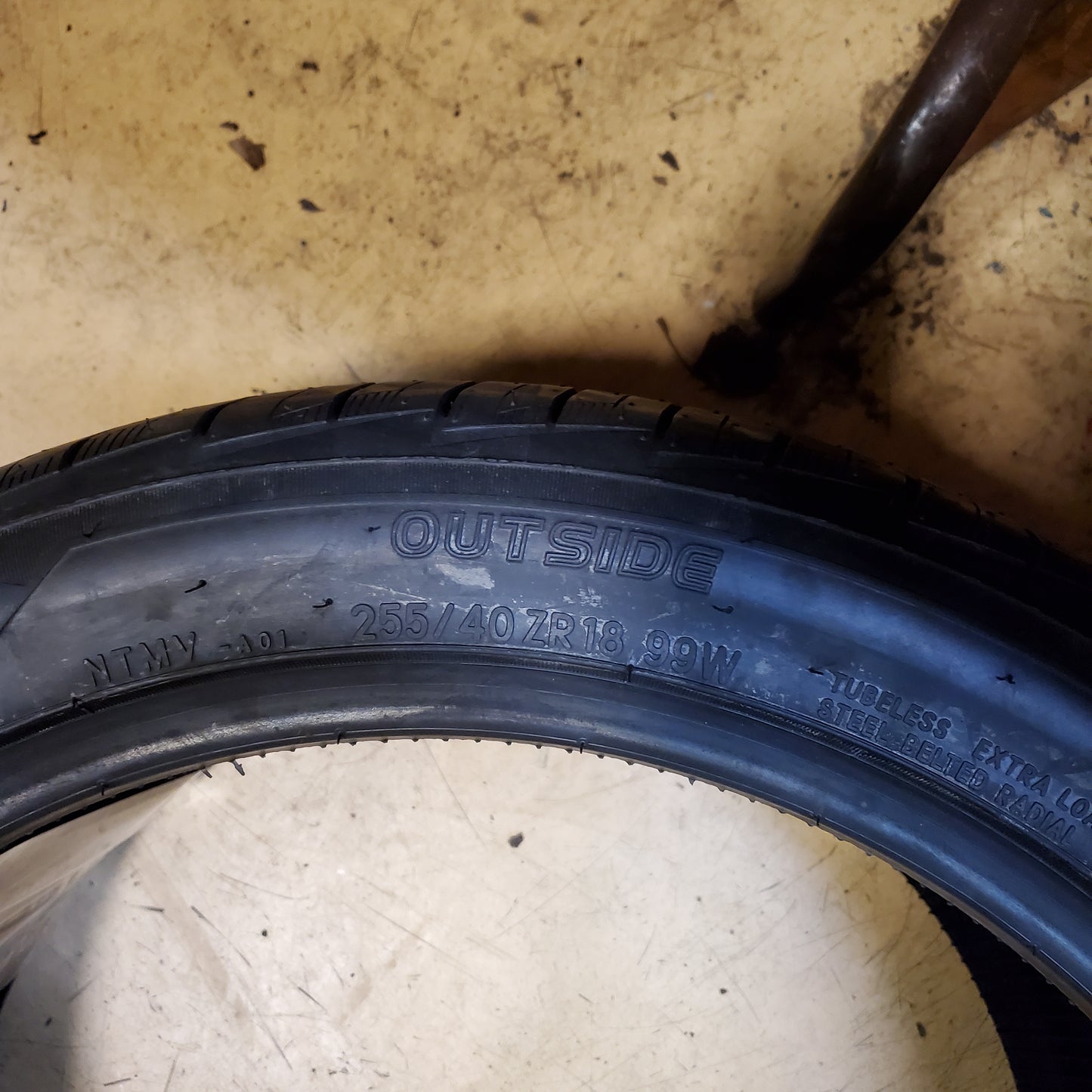 NITTO MOTIVO BSW P 255 40 18 99W XL ALL SEASON TIRE 210220