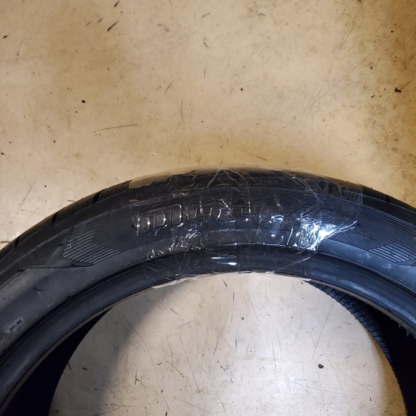 NITTO MOTIVO BSW P 255 40 18 99W XL ALL SEASON TIRE 210220