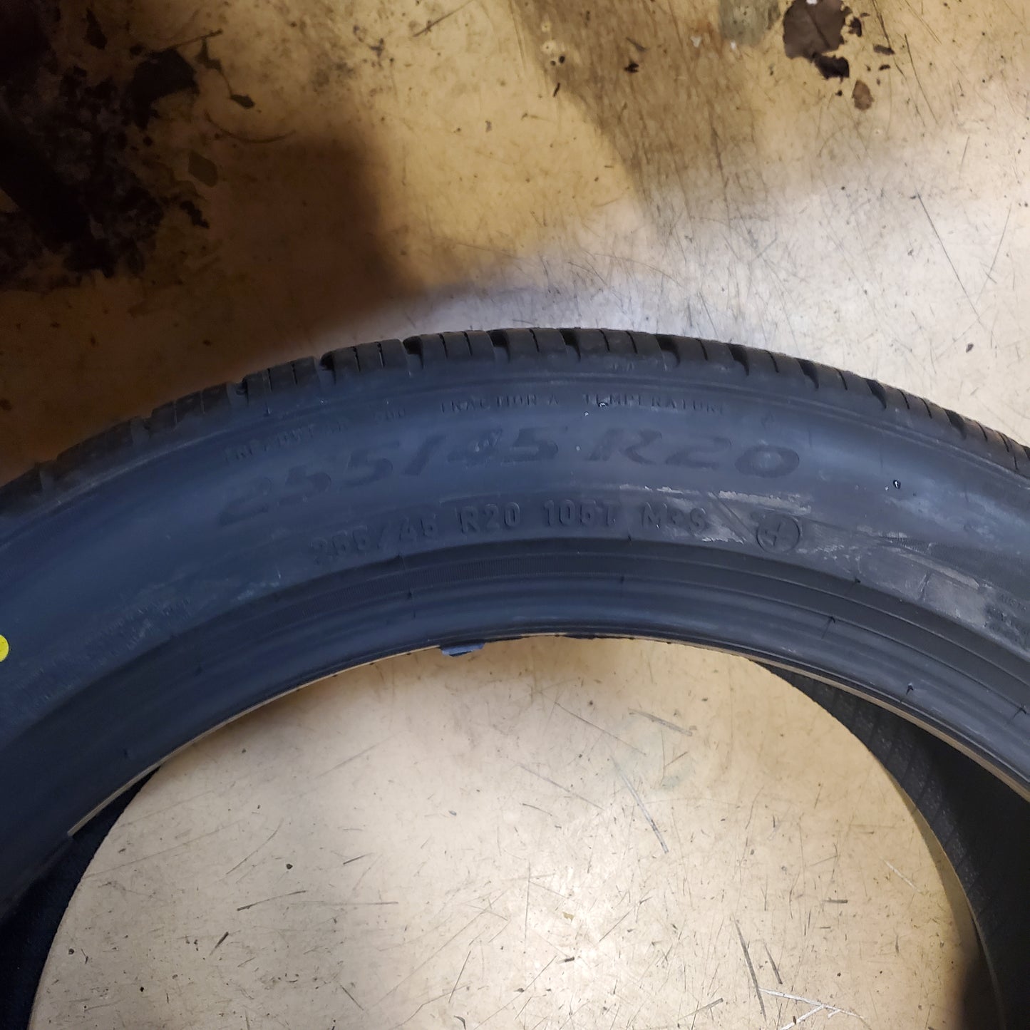 PIRELLI SCORPION ZERO ALL SEASON ELECT (AO) BSW P 255 45 20 105T TIRE 3770100