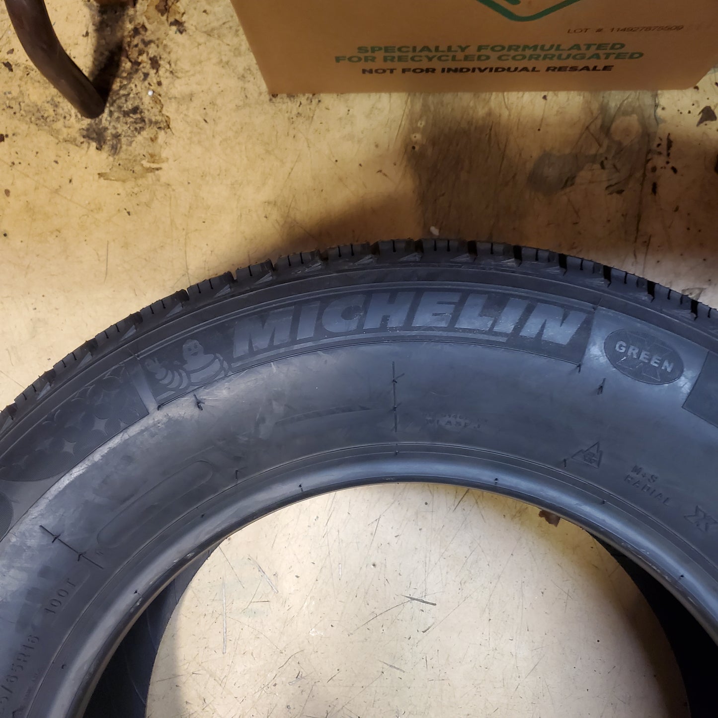 NOS MICHELIN X-ICE XI3 BSW P 225 65 16 100T WINTER TIRE 23816
