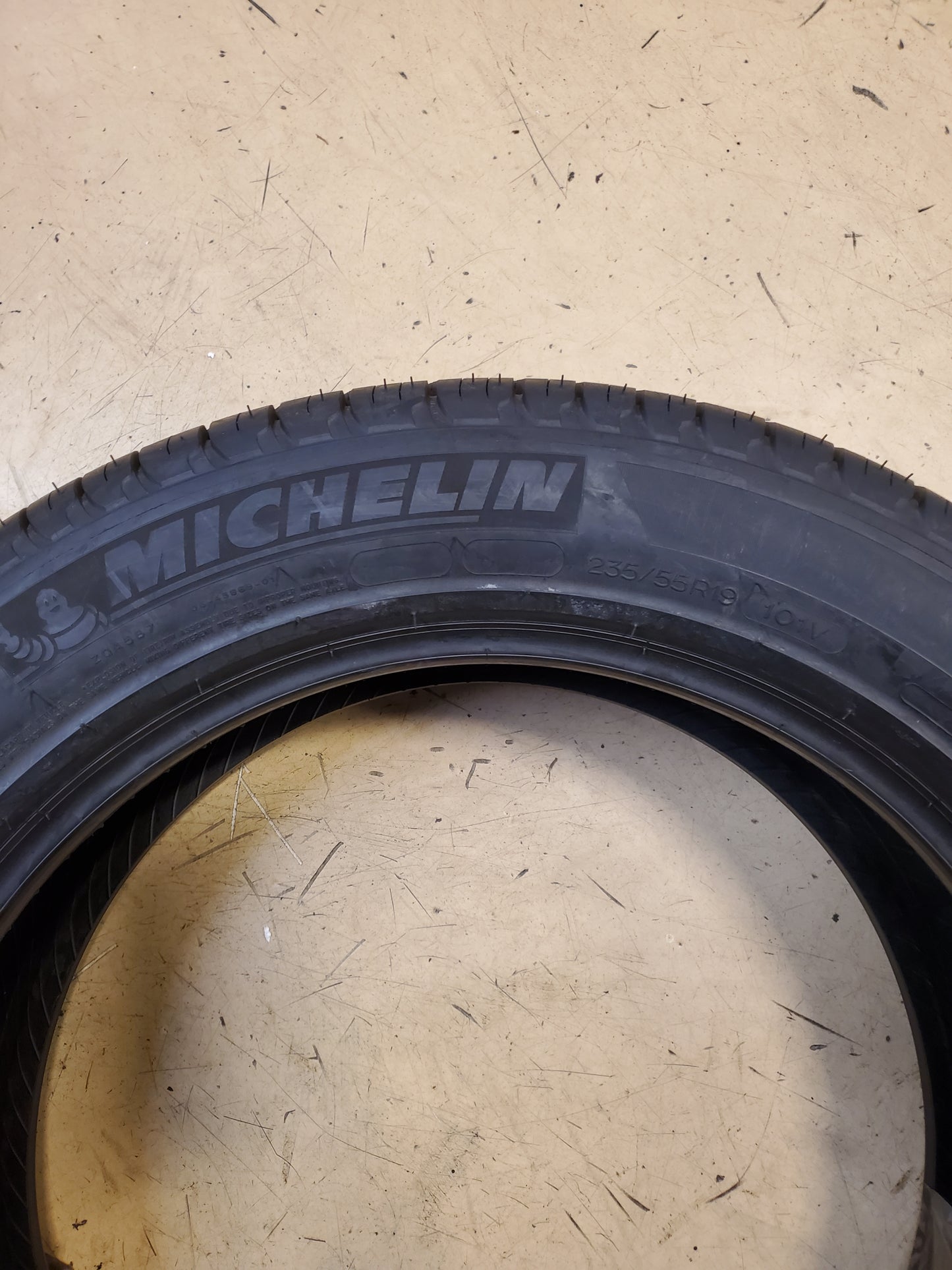 NOS MICHELIN LATITUDE TOUR HP BSW P 235 55 19 101V HIGHWAY TIRE 15474