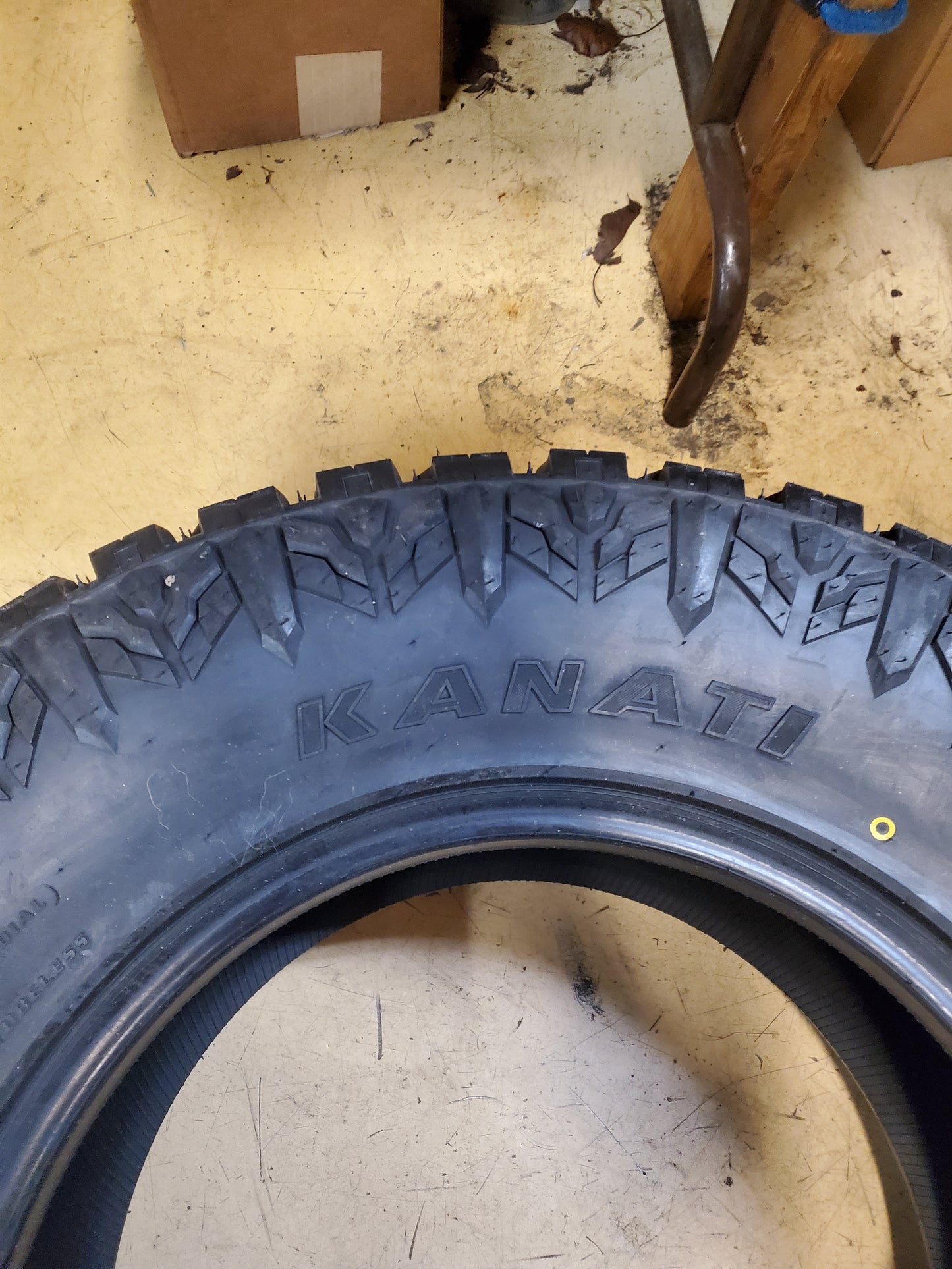 2 KANATI COMMANDANT ATX LT 295 70 18 129/126Q 12PLY ALL TERRAIN TIRE LCO1829570F