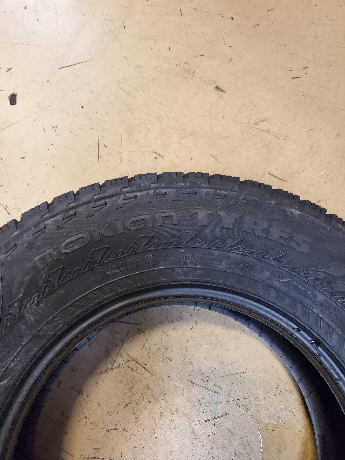 NOKIAN HAKKAPELIITTA LT3 BSW LT 225 75 16 115/112Q 10PLY WINTER TIRE T430949