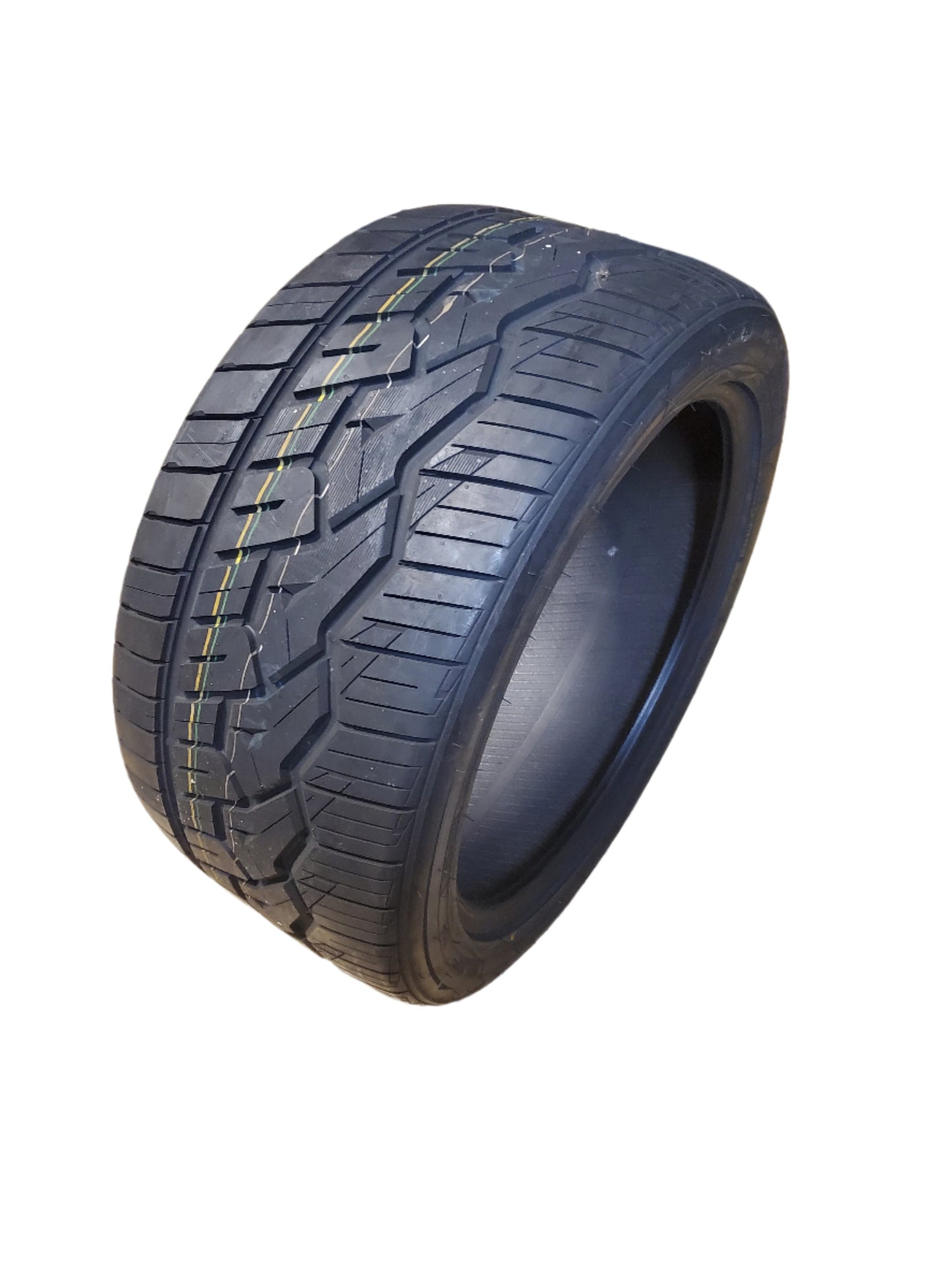 NITTO NT420V BSW P 315 35 20 110W ALL SEASON TIRE 207770