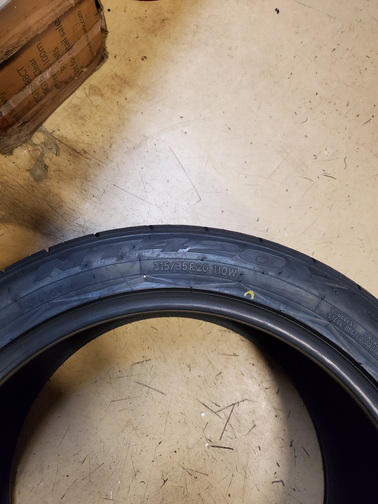 NITTO NT420V BSW P 315 35 20 110W ALL SEASON TIRE 207770