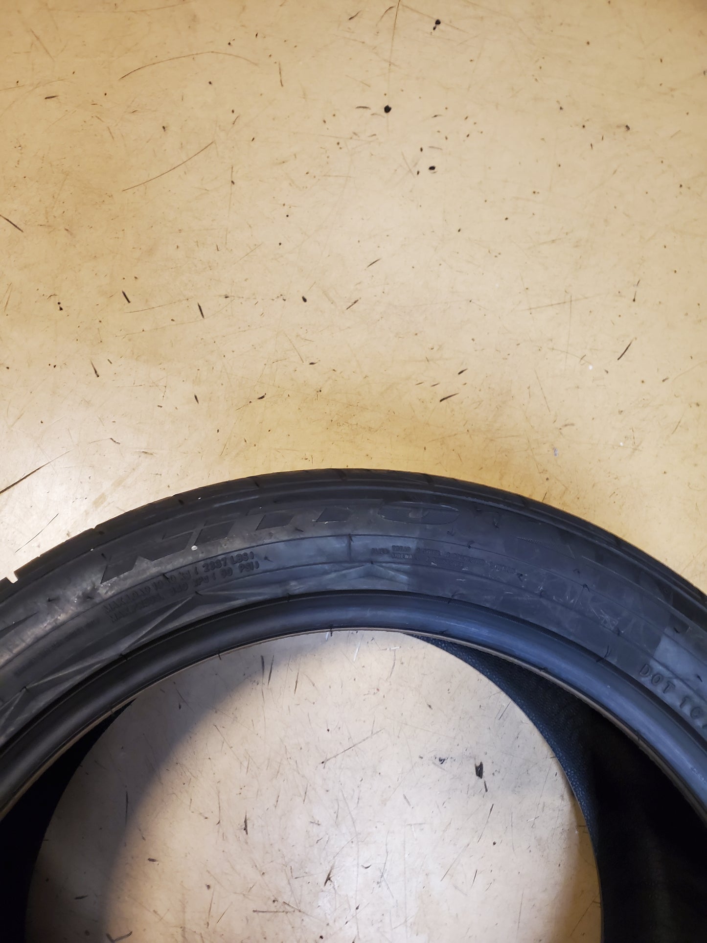 NITTO NT420V BSW P 315 35 20 110W ALL SEASON TIRE 207770