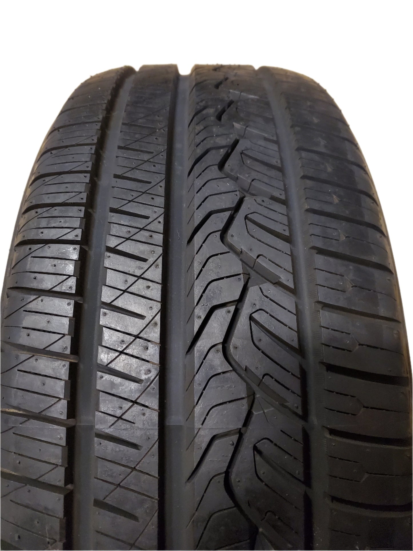 NOS NITTO NT421Q BSW P 235 55 18 104V XL ALL SEASON TIRE 210680