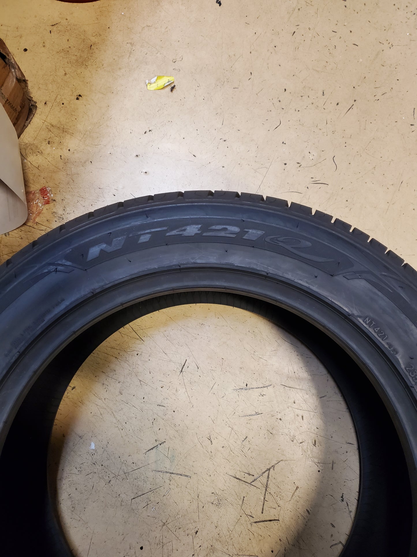 NOS NITTO NT421Q BSW P 235 55 18 104V XL ALL SEASON TIRE 210680