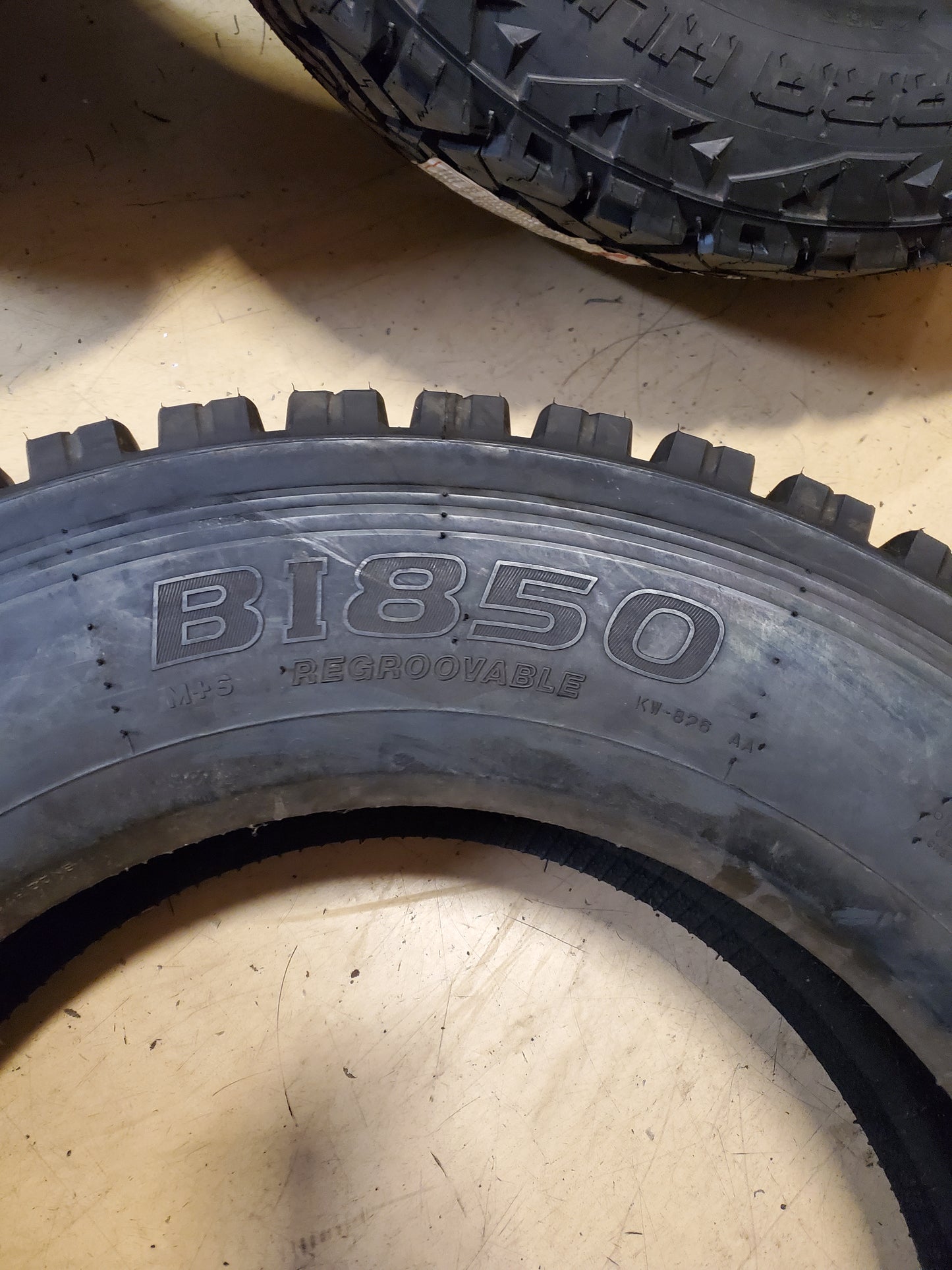 FALKEN BI 850 BSW LT 255 70 22.5 140/137L 16PLY OVERSIZED TIRE 62850707