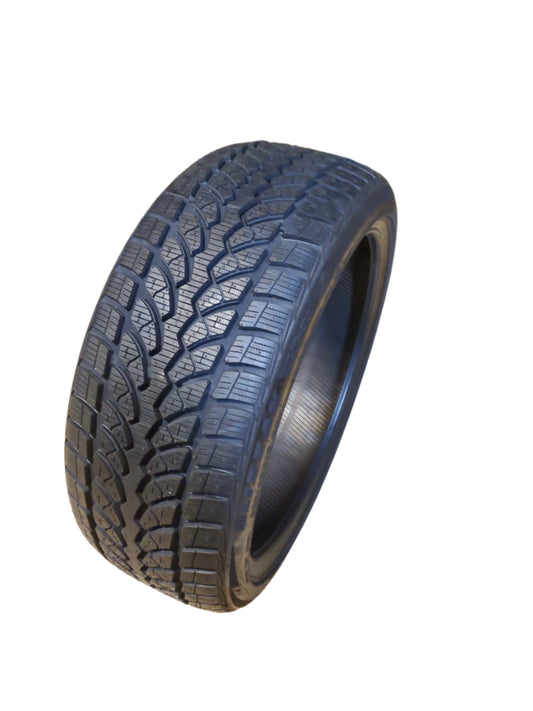 BRIDGESTONE BLIZZAK LM-32 BSW P 225 40 19 93V WINTER TIRE 139035