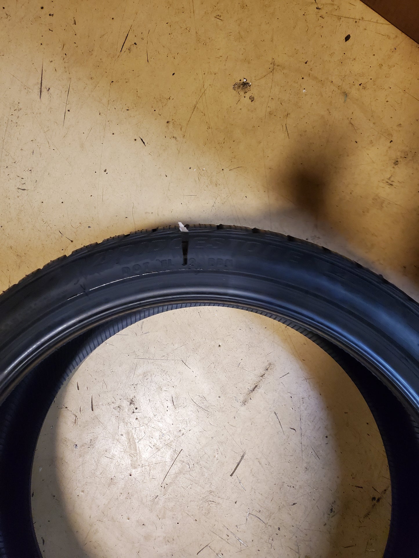 BRIDGESTONE BLIZZAK LM-32 BSW P 225 40 19 93V WINTER TIRE 139035
