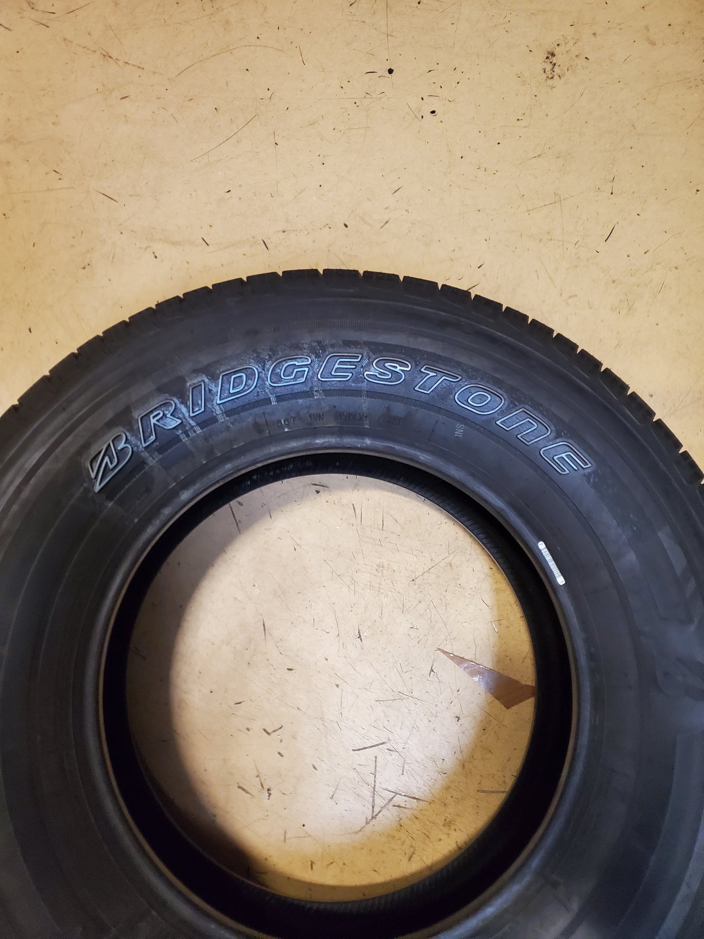 BRIDGESTONE DUELER LX OWL P 265 70 17 115T ALL SEASON TIRE 009386