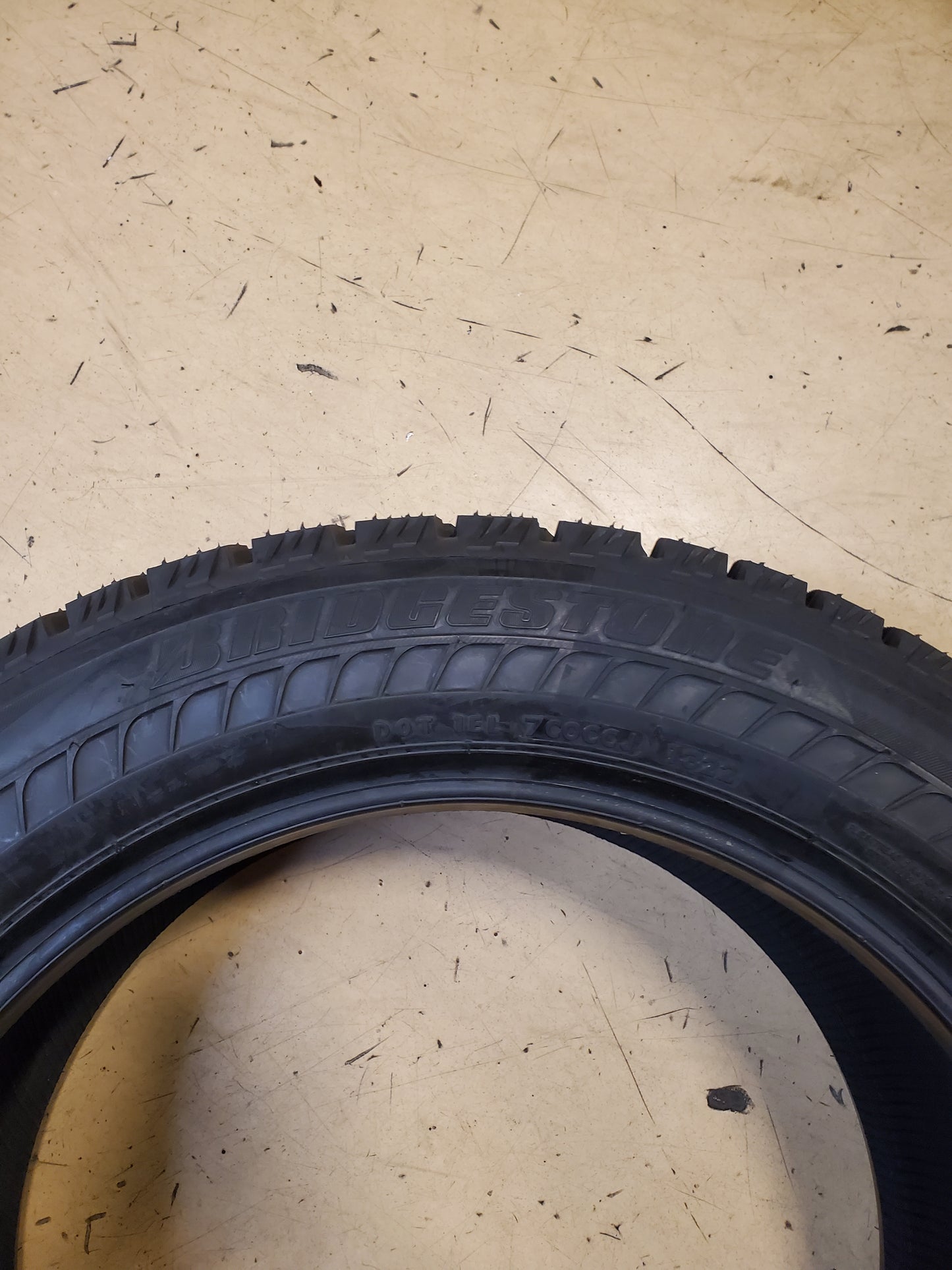 BRIDGESTONE BLIZZAK LM-60 RFT BSW P 235 55 18 99H PERFORMANCE TIRE 141891