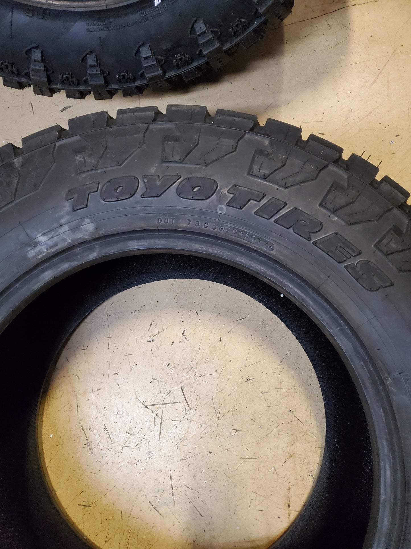 (KSL ONLY) 4 TOYO OPEN COUNTRY A/T III BSW LT 37 12.50 20 126Q ALL TERRAIN TIRE 356020