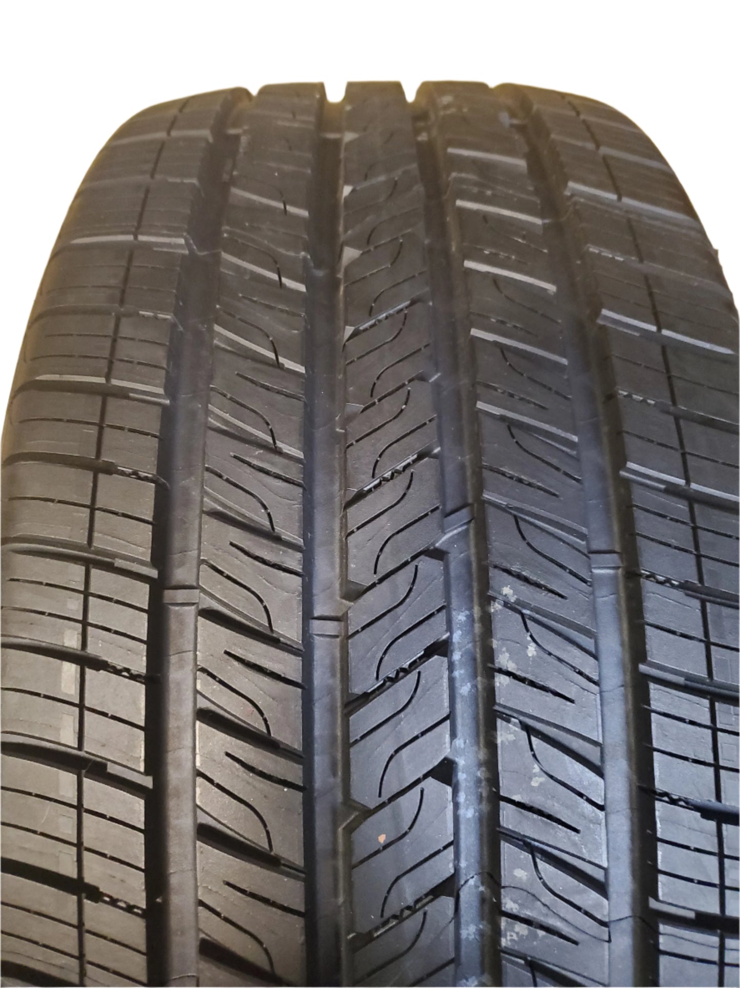 GOODYEAR ASSURANCE COMFORTDRIVE BSW P 235 40 19 96V XL ALL SEASON TIRE 413021582