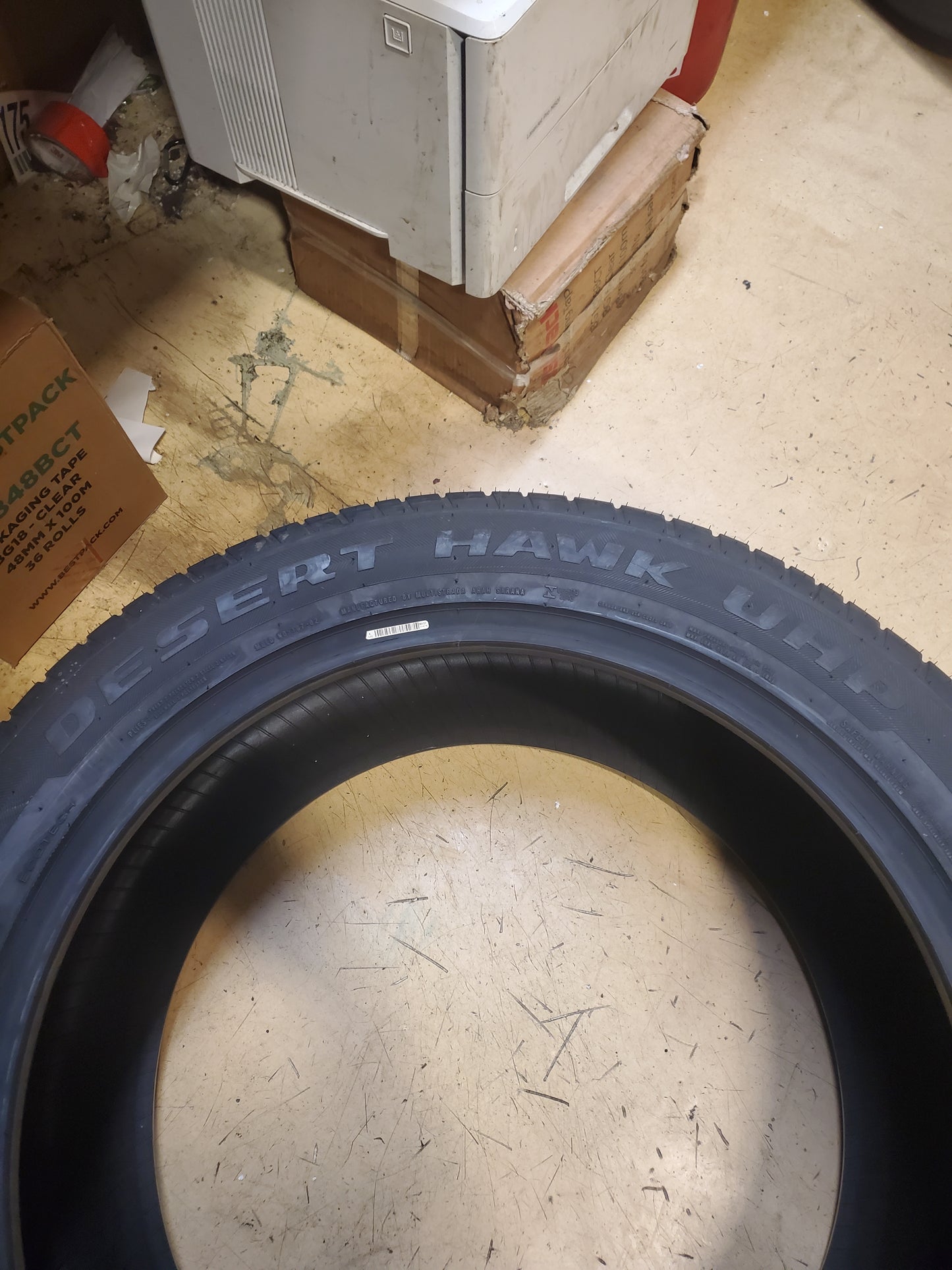 ACHILLES DESERT HAWK UHP BSW P 305 45 22 118V XL TIRE MAG304522