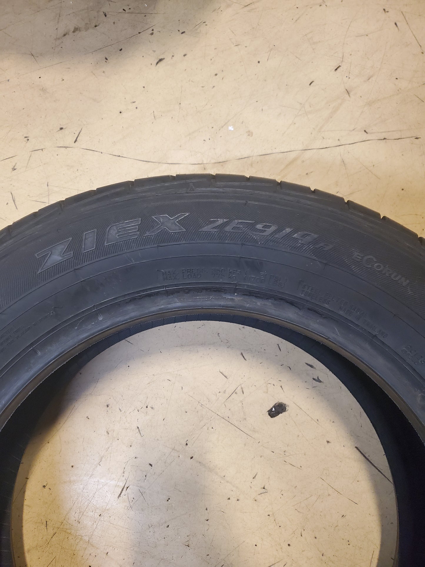 NOS FALKEN ZIEX ZE914A ECORUN BSW P 225 60 17 99H UHP TIRE 59000050