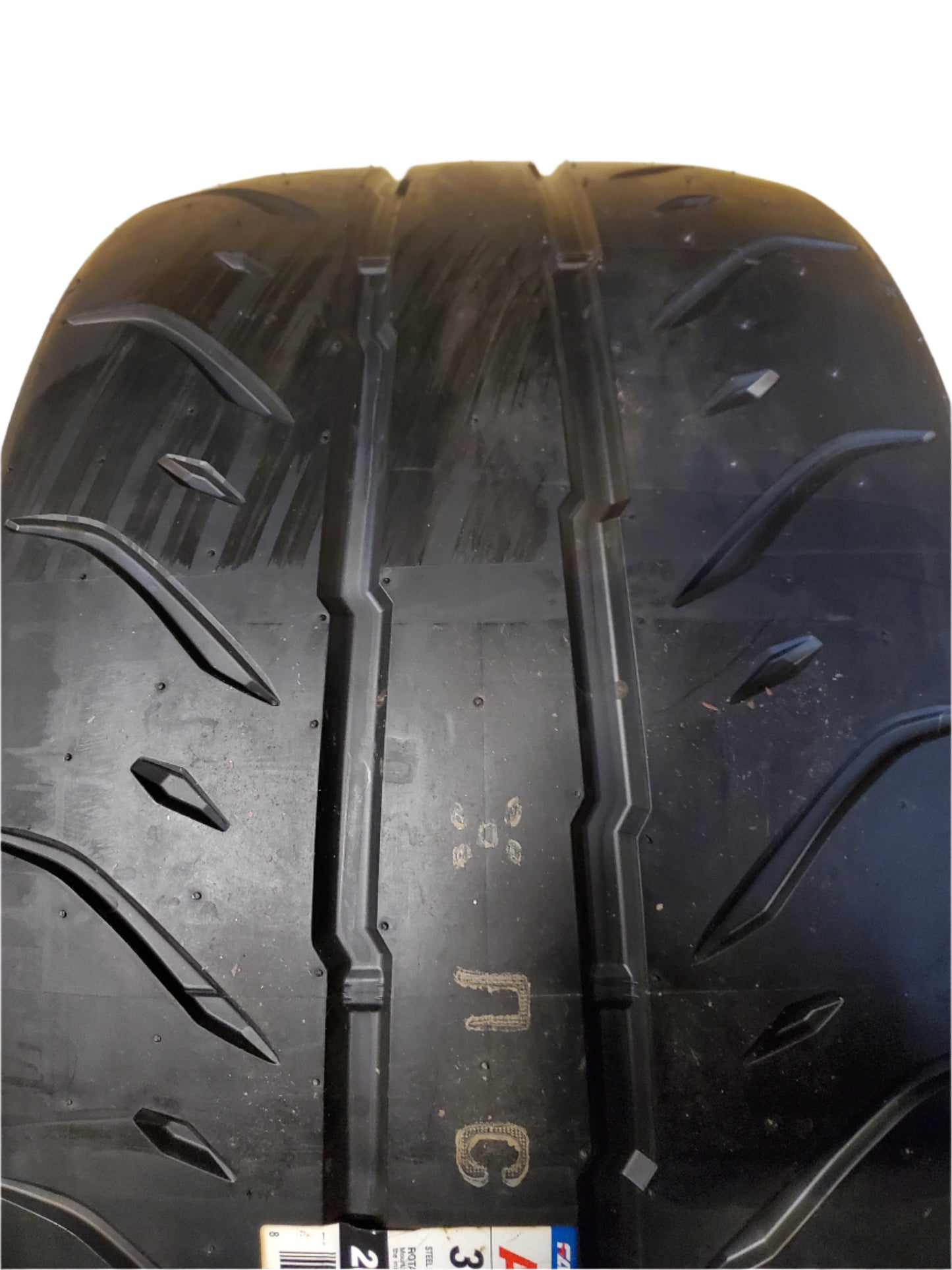 FALKEN AZENIS RT660 BSW P 305 30 19 102W UHP TIRE 28672268