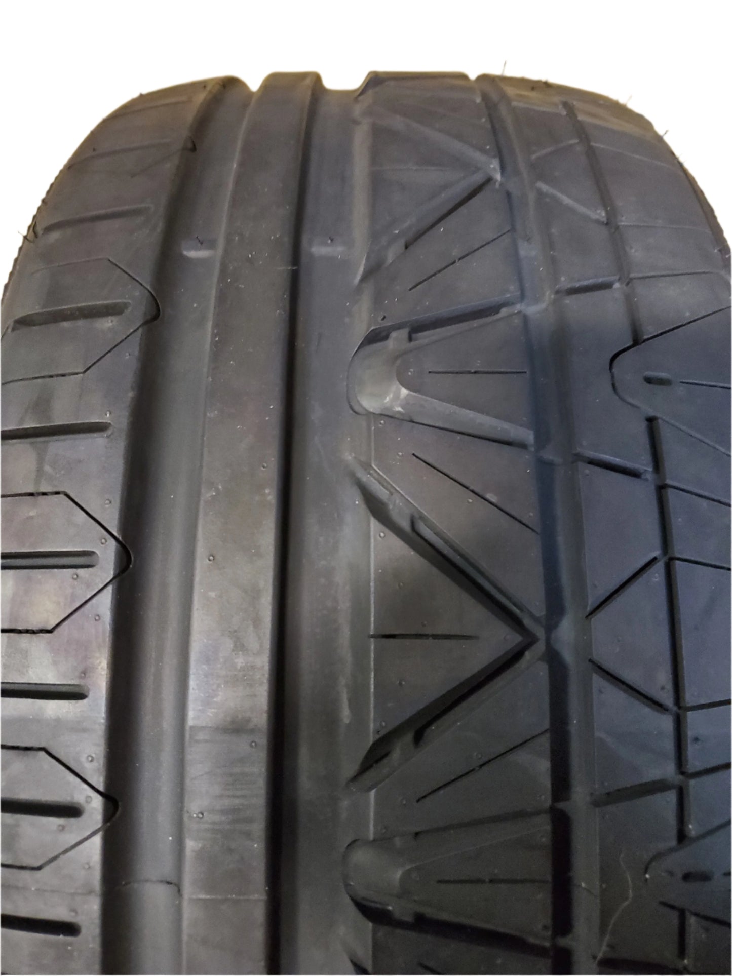 NITTO INVO BSW P 255 35 20 97W XL UHP TIRE 202930