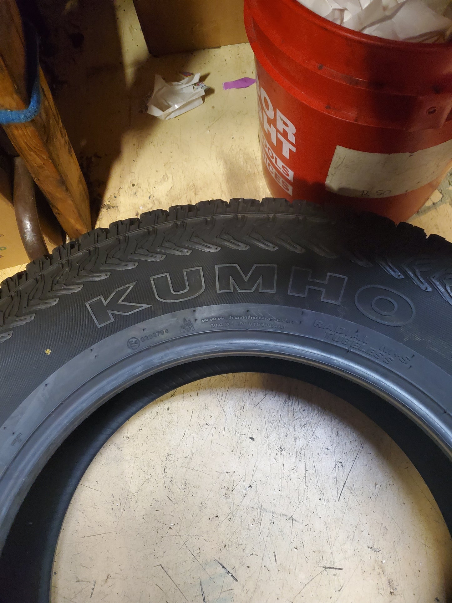 KUMHO ADVENTURE AT51 BSW P 255 70 18 113T ALL TERRAIN TIRE 2208503
