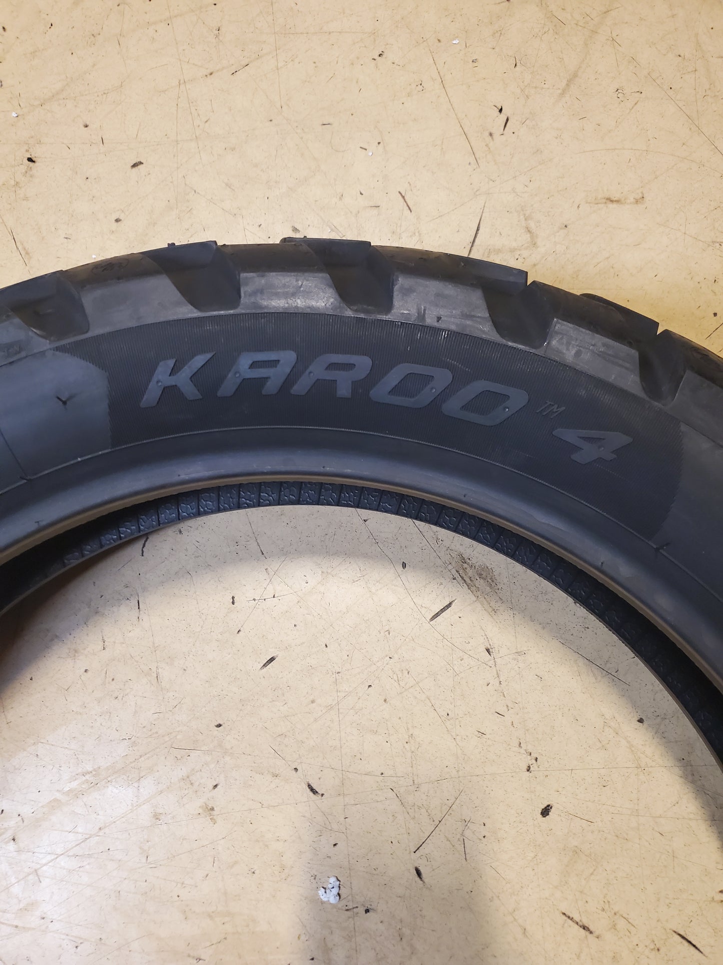 METZELER KAROO 4 BSW 140 80 17 69Q REAR MOTORCYCLE TIRE 4172900