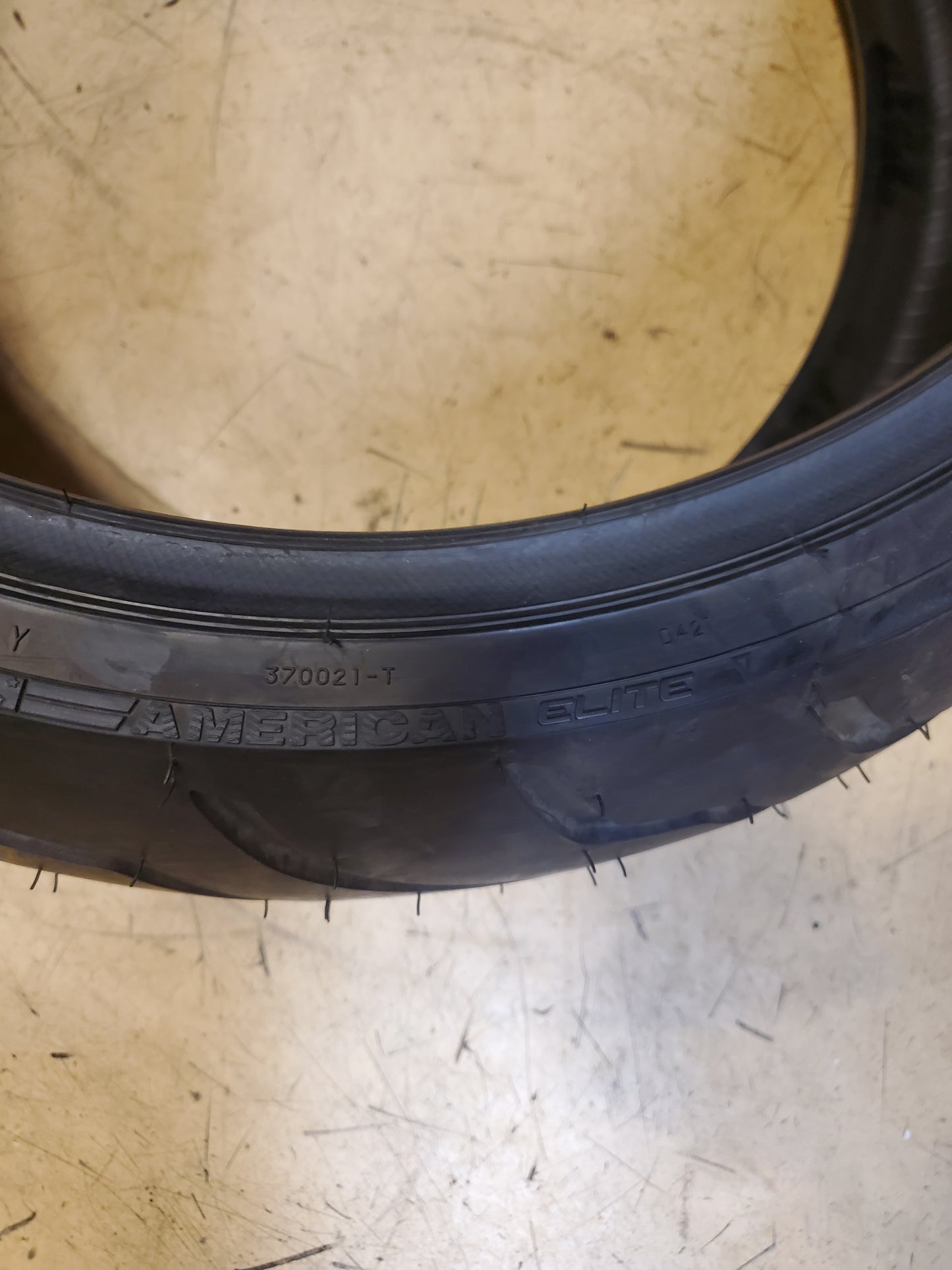 DUNLOP AMERICAN ELITE BSW 240 40 18 79V REAR MOTORCYCLE TIRE 45131730