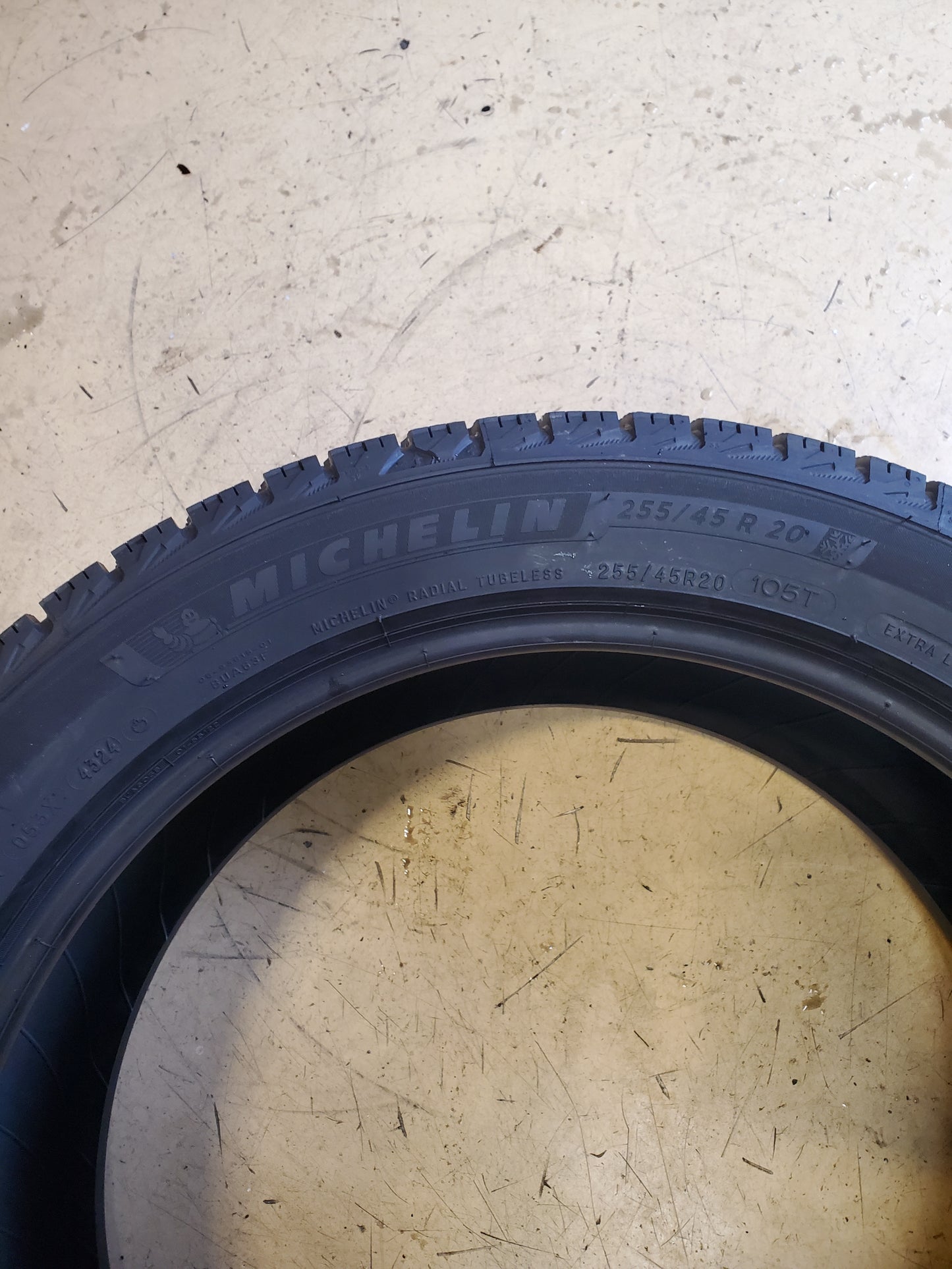 2 MICHELIN X-ICE SNOW BSW P 255 45 20 105T XL WINTER TIRE 02499