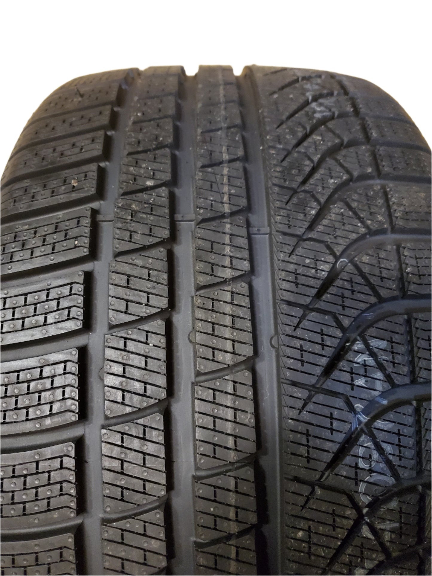 PIRELLI P ZERO WINTER (T0) FOAM BSW P 285 40 19 107V XL WINTER TIRE 4209700