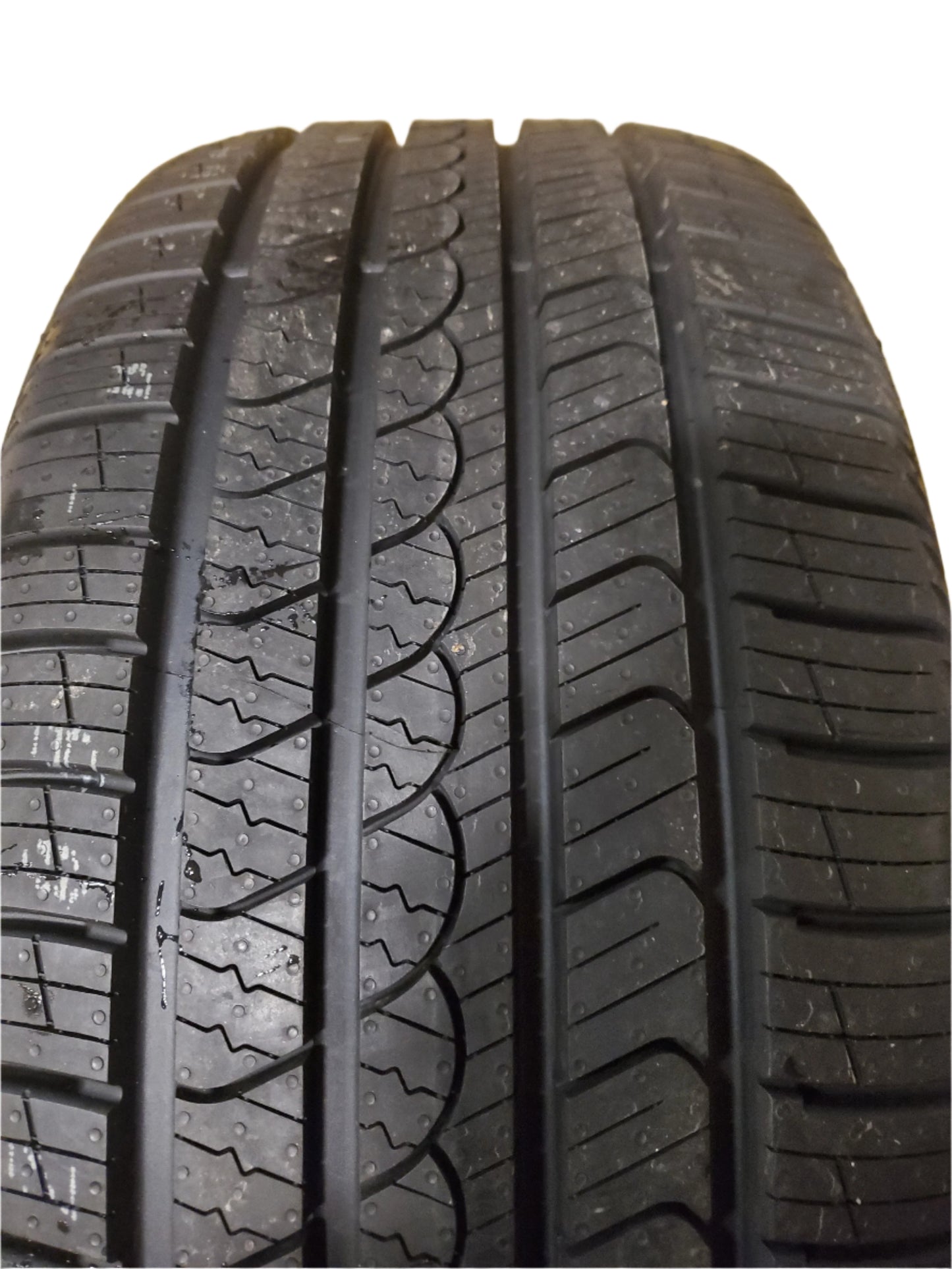 PIRELLI P7 ALL SEASON PLUS 3 BSW P 235 50 17 96V TIRE 4223300