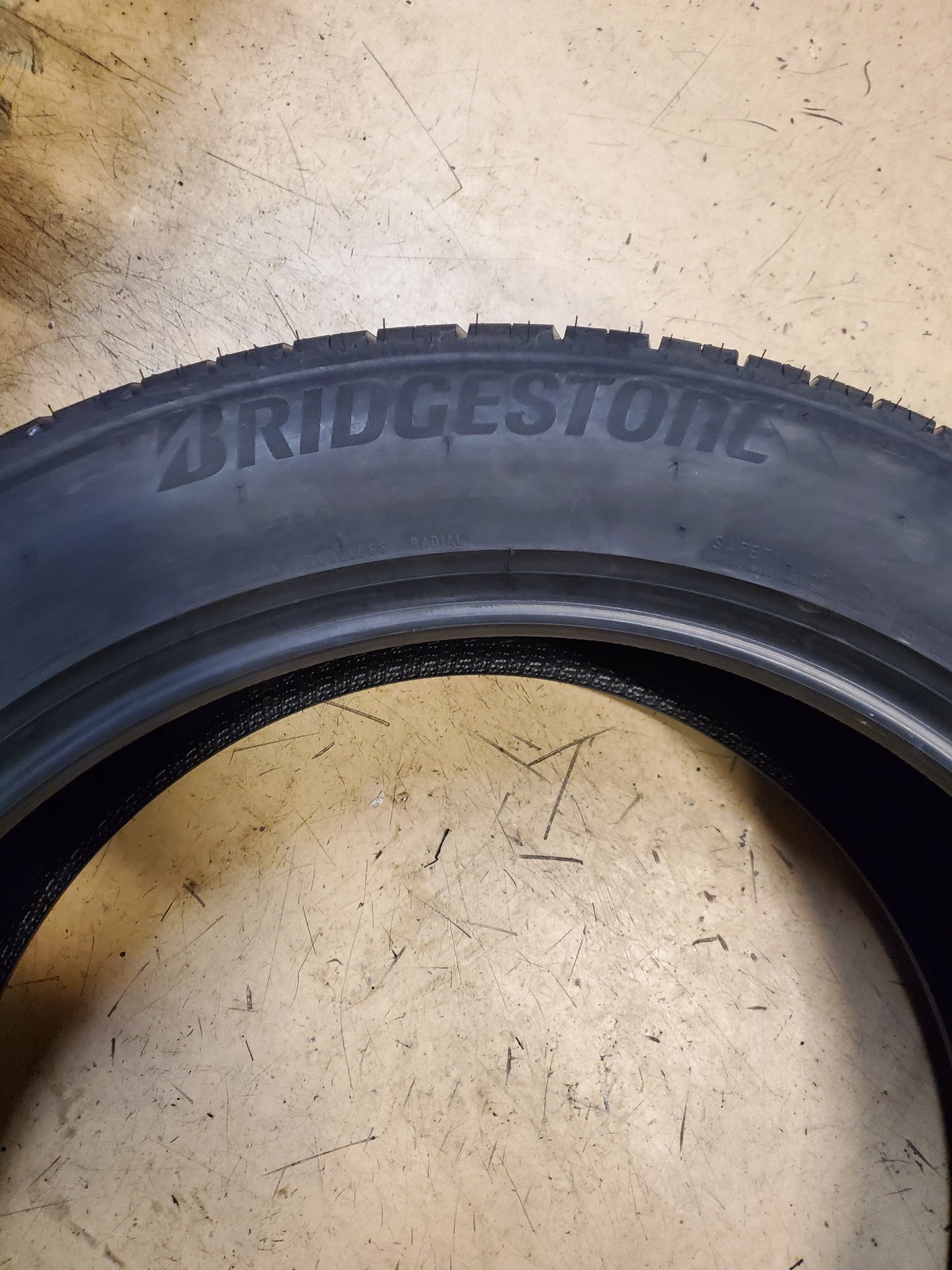 2 BRIDGESTONE ALENZA A/S 02 BSW P 275 50 22 111T ALL SEASON TIRE 007157